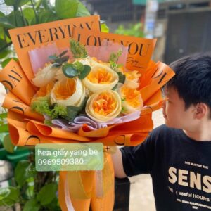 bó hoa hồng giấy