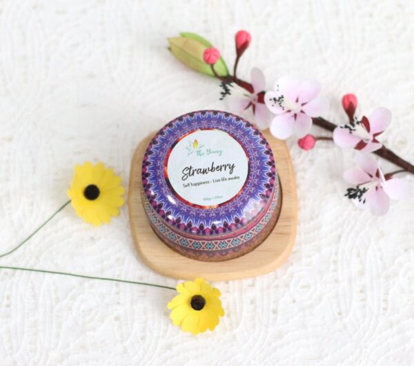 Nến thơm Strawberry - mùi dâu tây